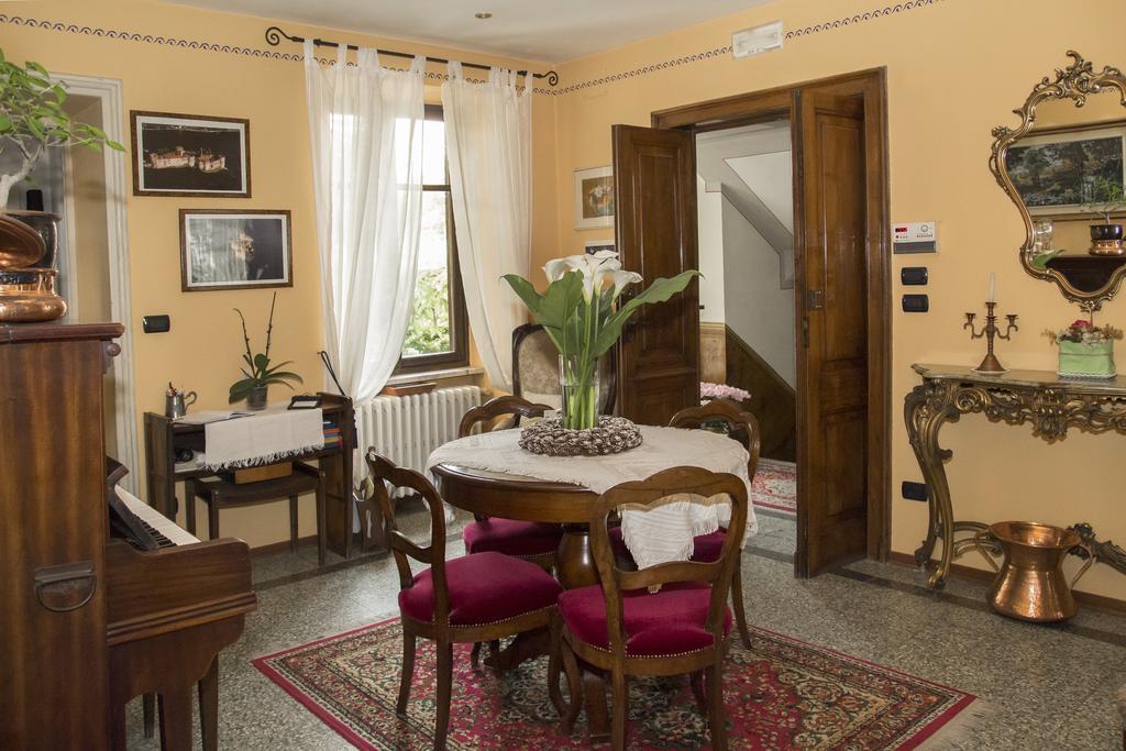 B&B Casa Carla Pinerolo Exteriör bild