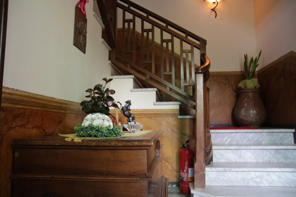 B&B Casa Carla Pinerolo Exteriör bild